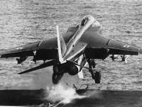 Jaguar au catapultage